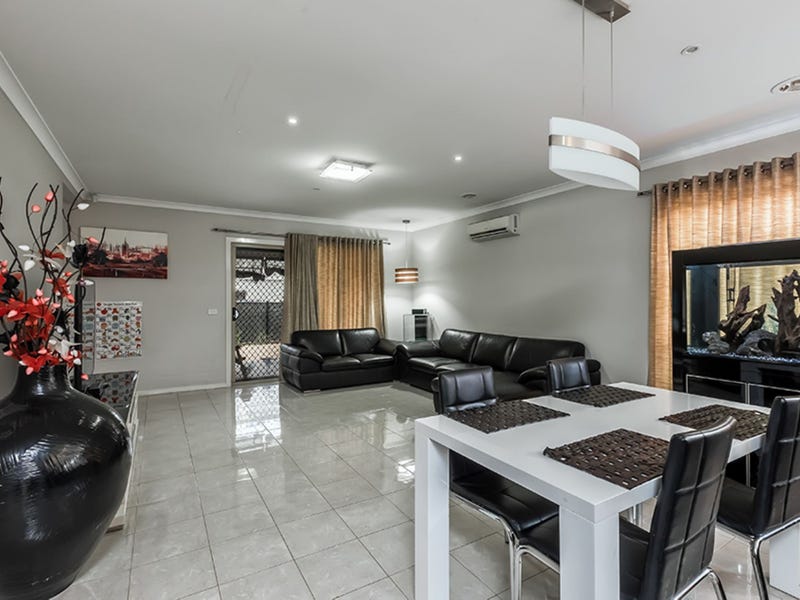 21 Solitaire Way, Tarneit, VIC, 3029, Tarneit - Thumbnail 3