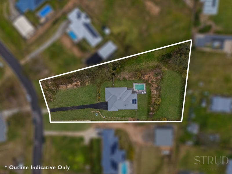 11-13 Jollytail Avenue, New Beith
