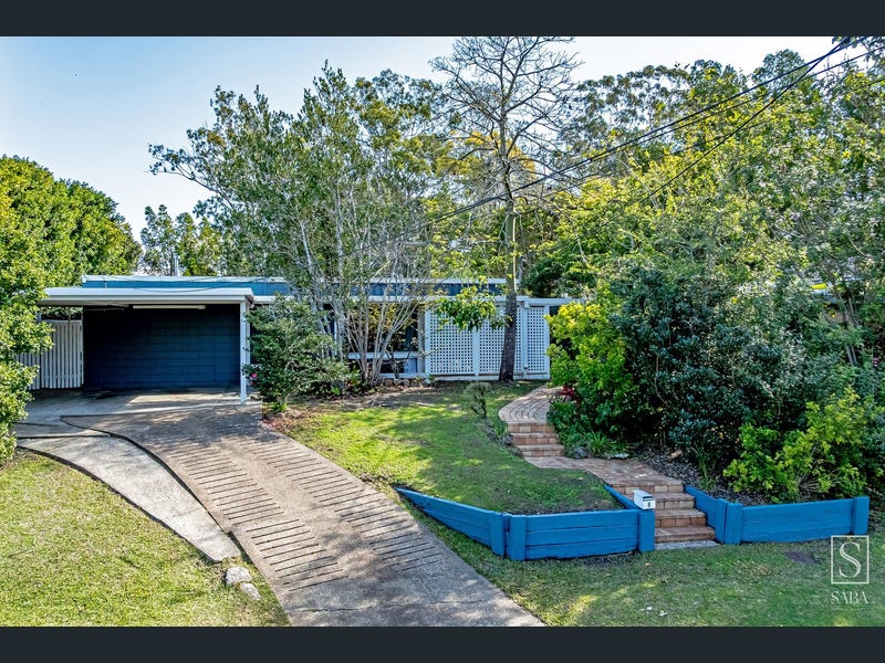8 Gleneagle Street, Kenmore