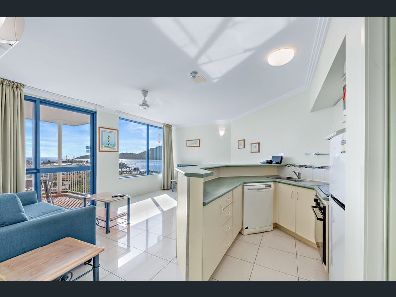 17/1 Hermitage Drive, Airlie Beach