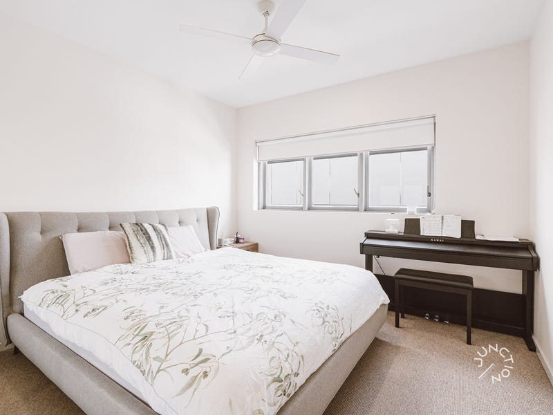 712/8 Dickens Street, Spring Hill