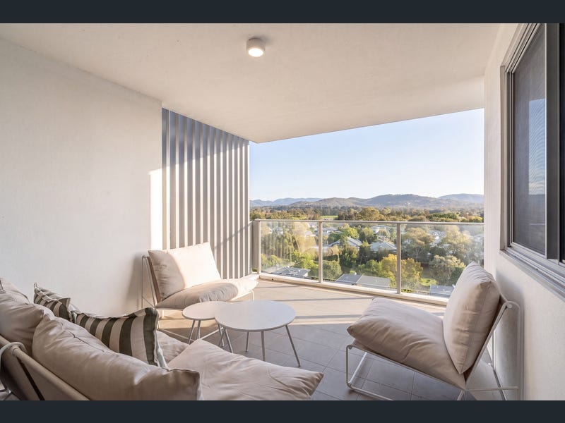 2501/42 Laver Drive, Robina