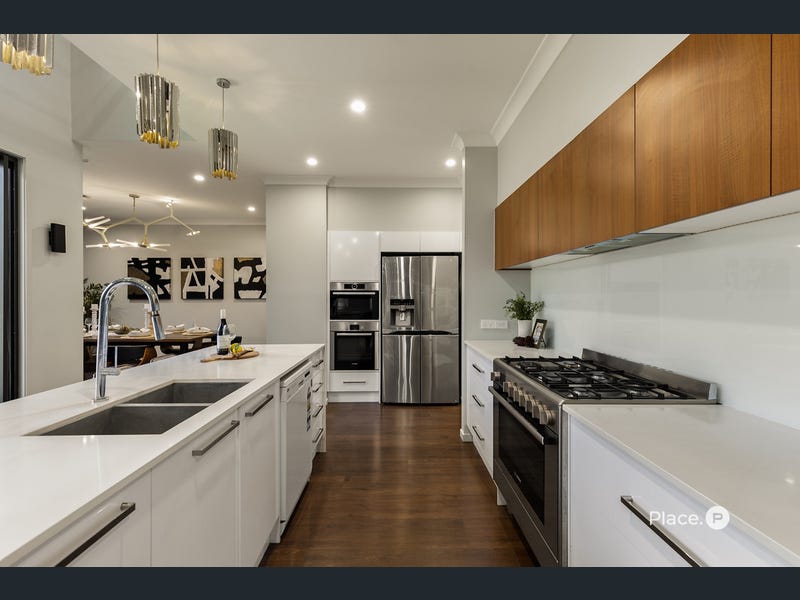 59 Linacre Crescent, Carindale