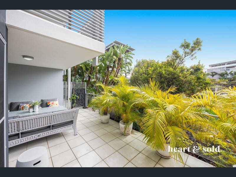 2102/27 Boardwalk Boulevard, Mount Coolum