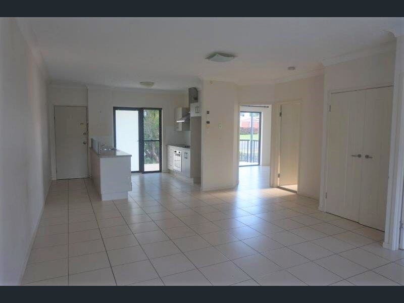 Unit 5/10 Carlo Road, Rainbow Beach