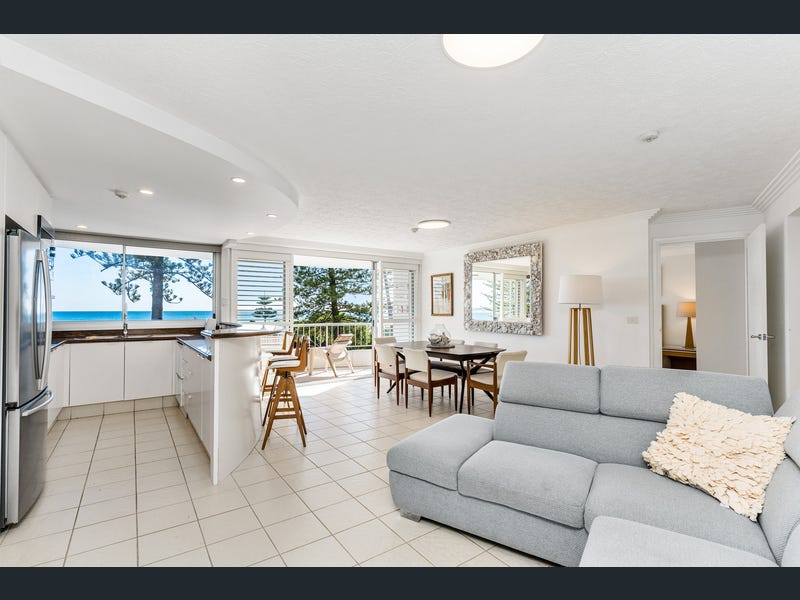 8/180 Marine Parade, Rainbow Bay
