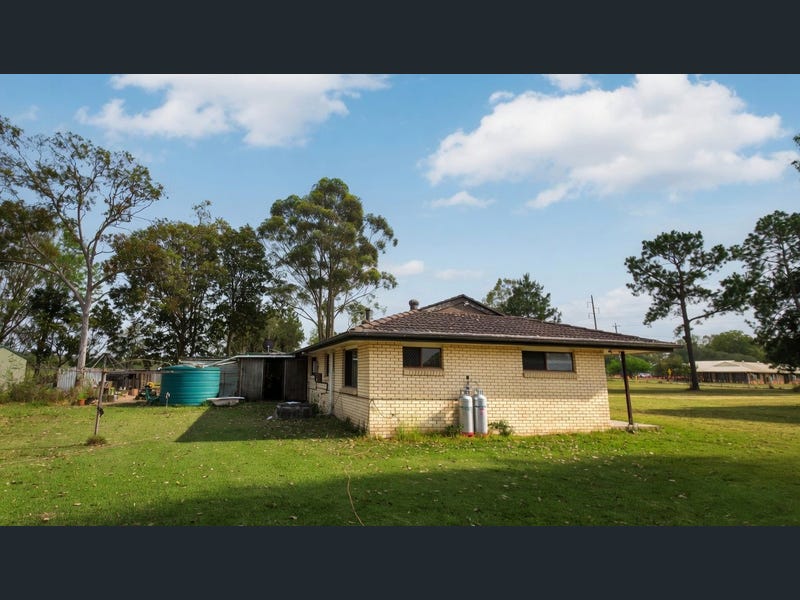 110-148 Kenny Road, Chambers Flat