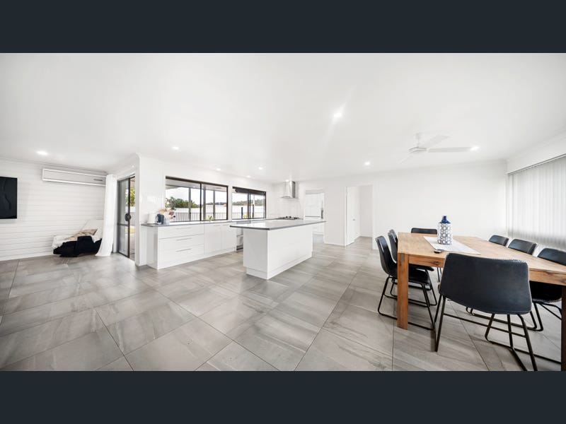 4 Burgallby Road, Springwood