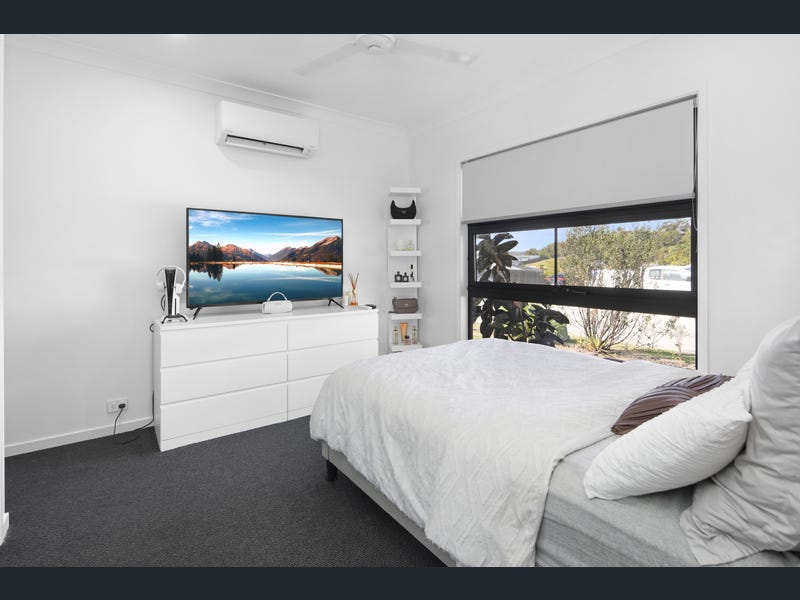 33 First Street, Holmview