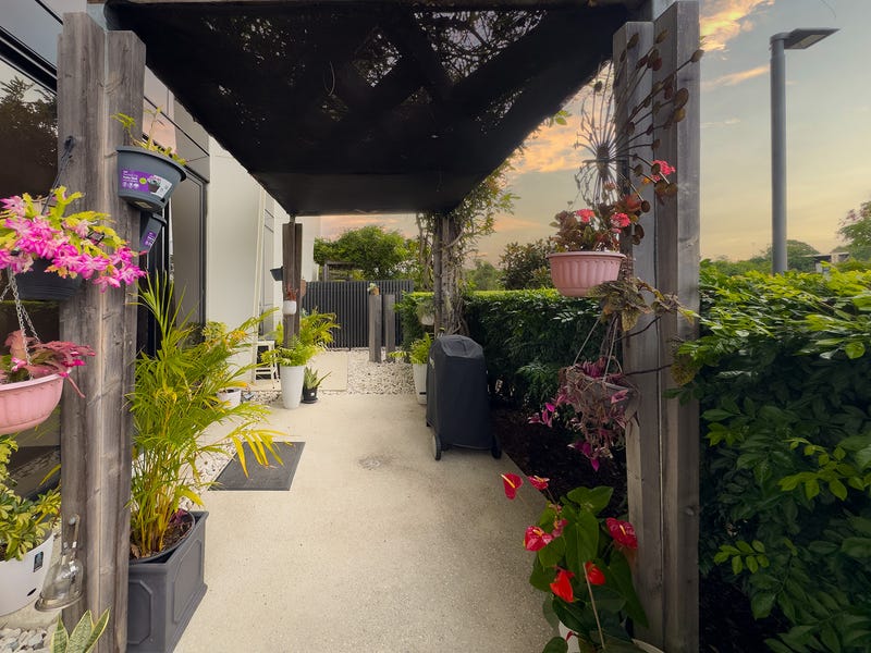 106E/1 Marina Drive, Benowa