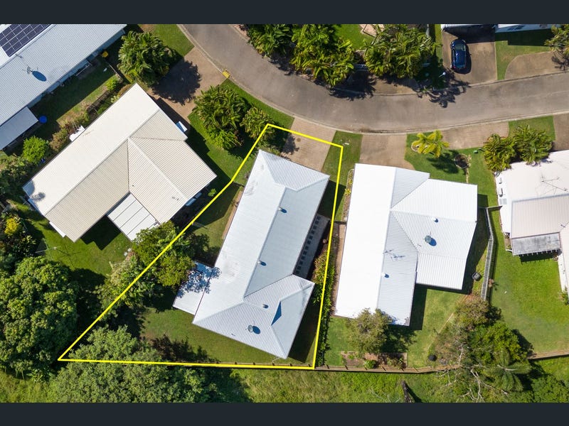 House 11/78-90 Annandale Drive