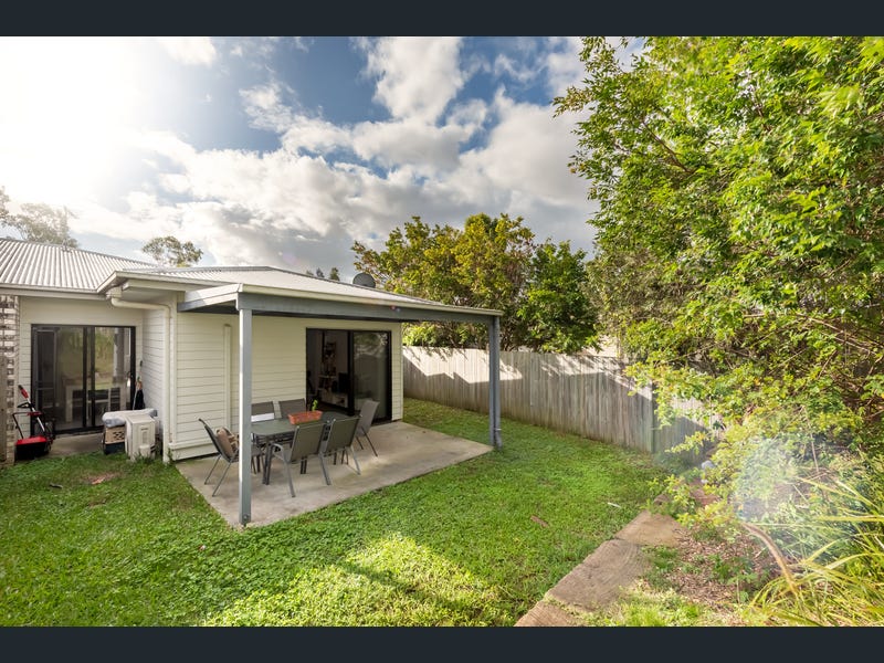 2/17 Chrome Drive, Pimpama