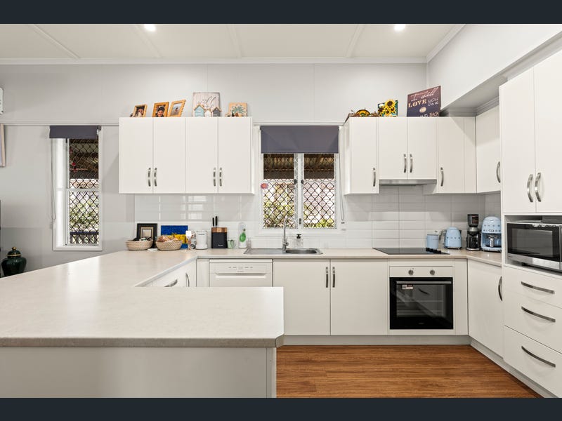 8 Leonard Street, East Toowoomba