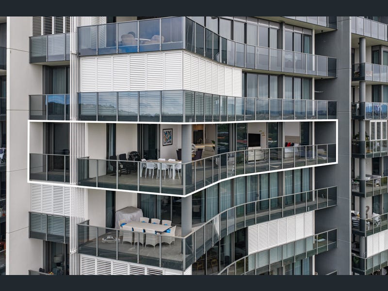42/20 Executive Drive, Burleigh Waters