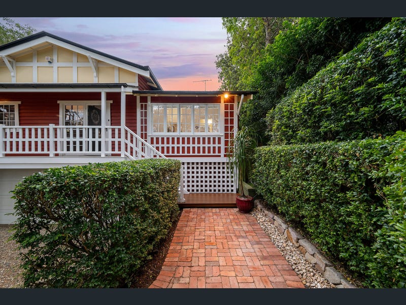 51 Volga Crescent, Indooroopilly