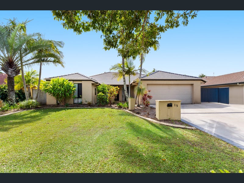 15 Pembroke Crescent, Sippy Downs