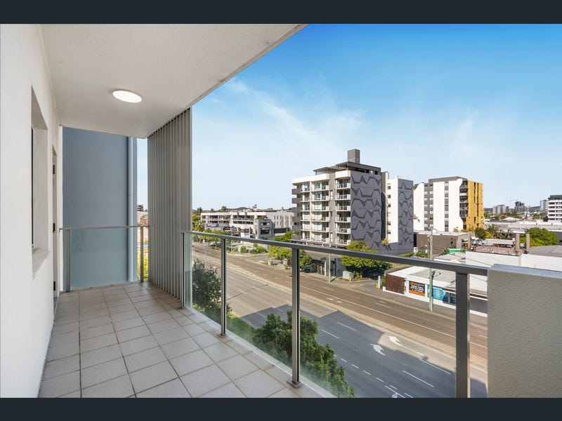 11/215 Wellington Road, East Brisbane