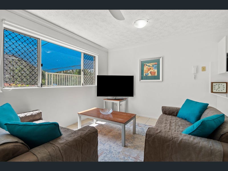 7/129-131 Currumburra Road, Ashmore