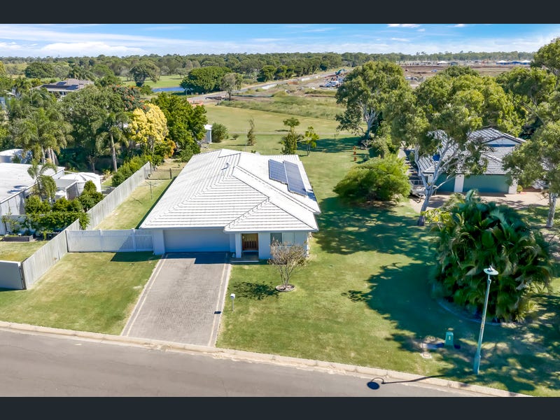 3 Raewood Close, Coral Cove