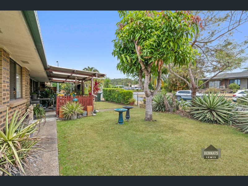 32 Yorkshire Crescent, Mount Warren Park