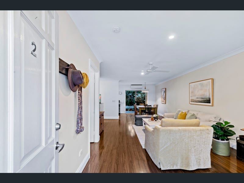 2/249 Riding Road, Balmoral