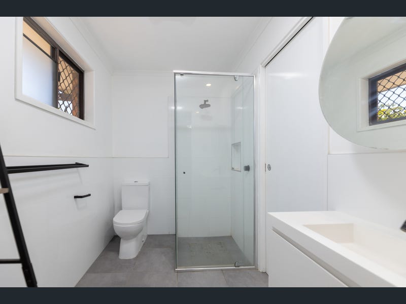4/9 Todds Road, Lawnton