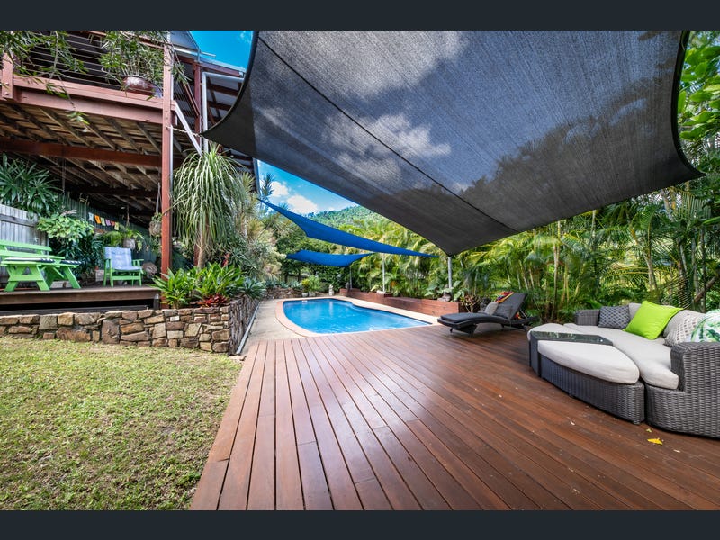 14 Panoramic Court, Cannonvale