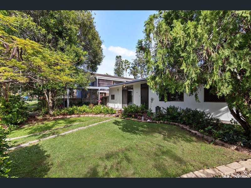 14 Lockrose Street, Mitchelton