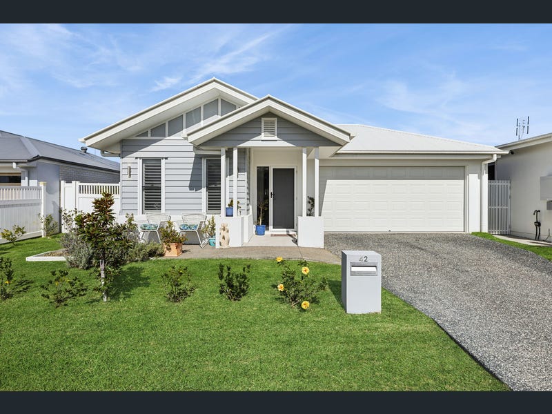 42 Andante Crescent, Palmview