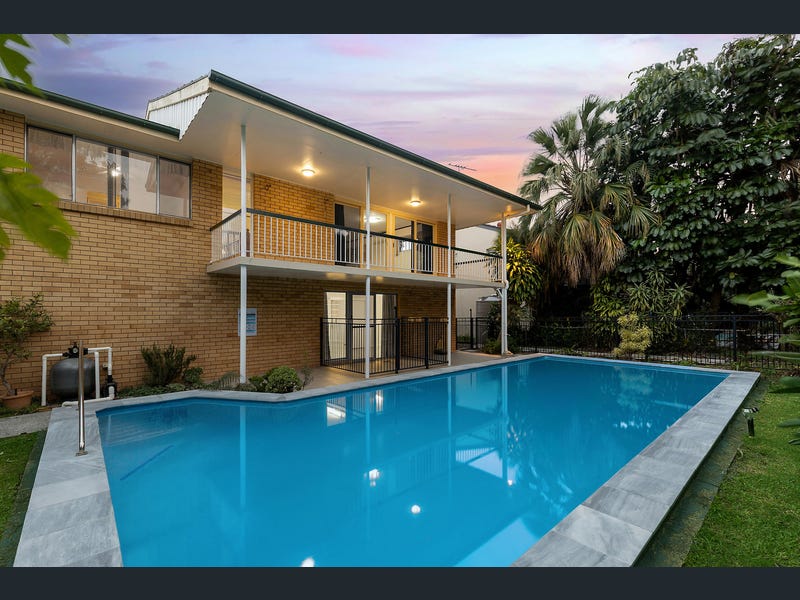 150 White Street, Graceville