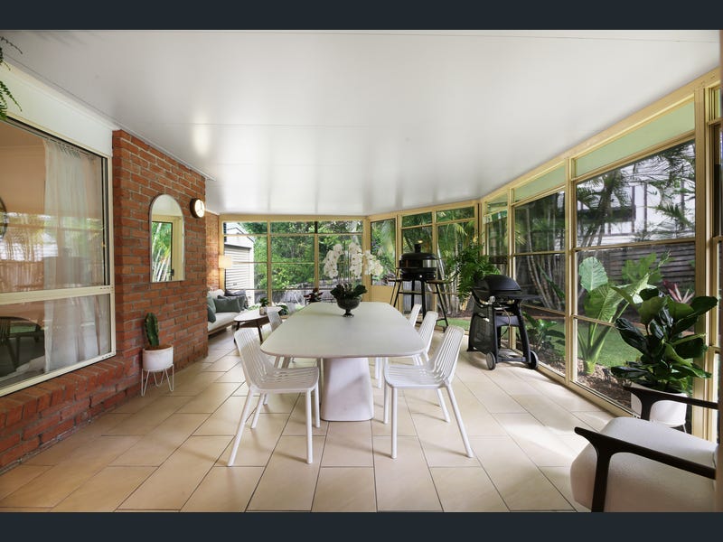 15 Altos Court, Mudgeeraba