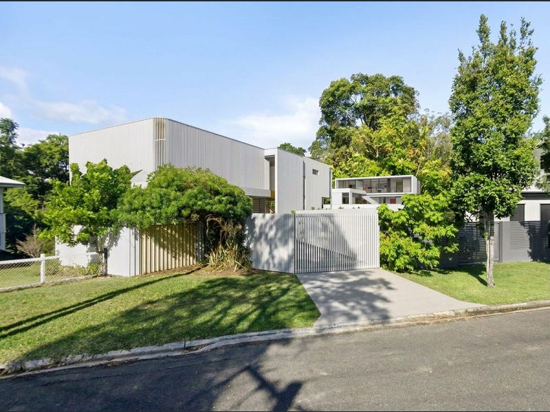 101 Barton Road, Hawthorne