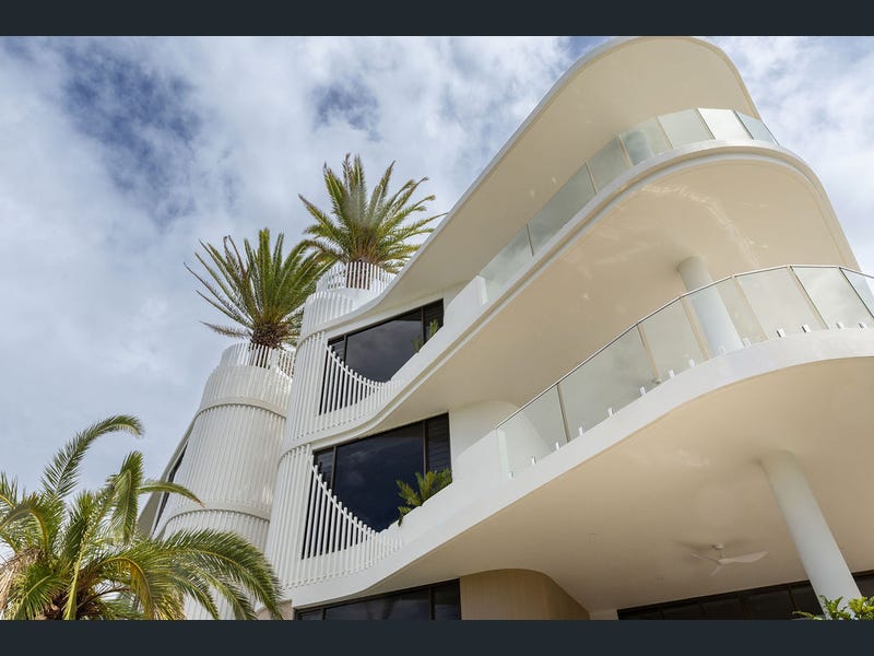 8 Oceania Way, Paradise Point