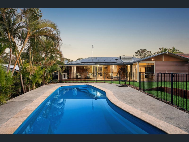 36 Burremah Crescent, Mount Coolum