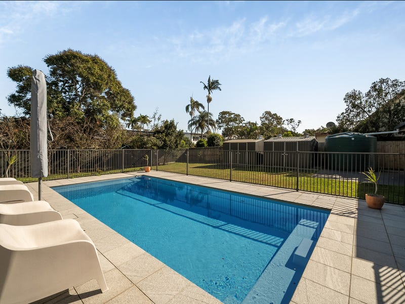 6 West Avenue, Brighton