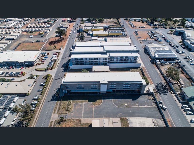 15/11 Bacon Street, Moranbah