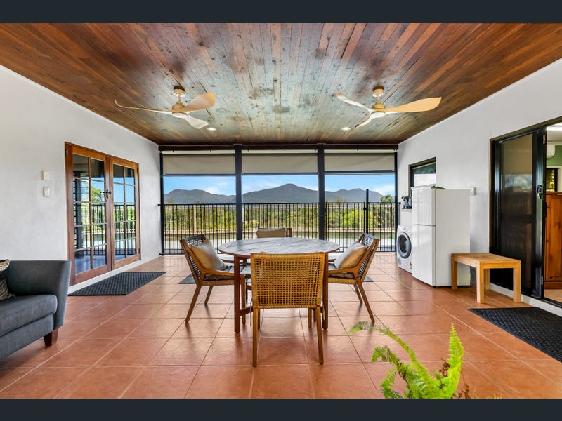 60 Cassowary Street, Freshwater