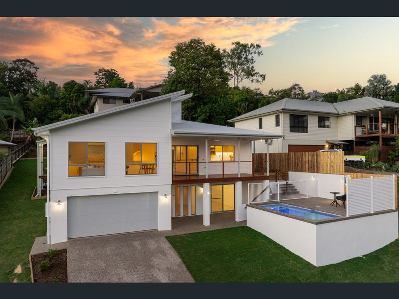 63 Country Road, Cannonvale
