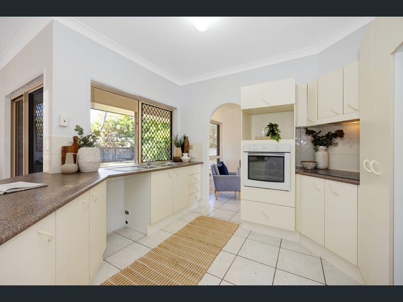 2 Boomarra Court, Annandale