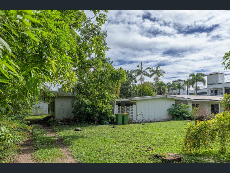 30 Veivers Road, Palm Cove