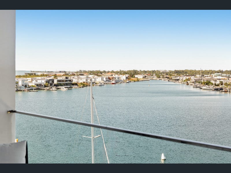 602/15 Aqua Street, Newport