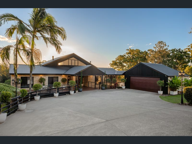 100 Rainforest Road, Chevallum