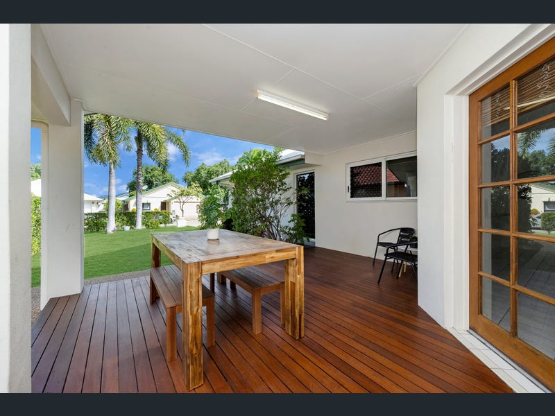 14 Waterpark Place, Idalia