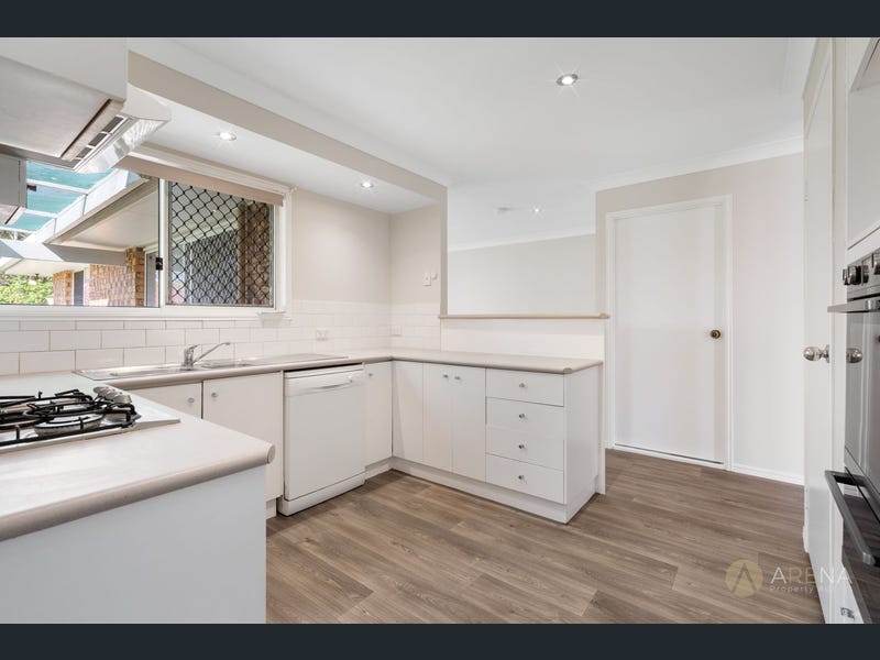 24 Willowtree Drive, Flinders View