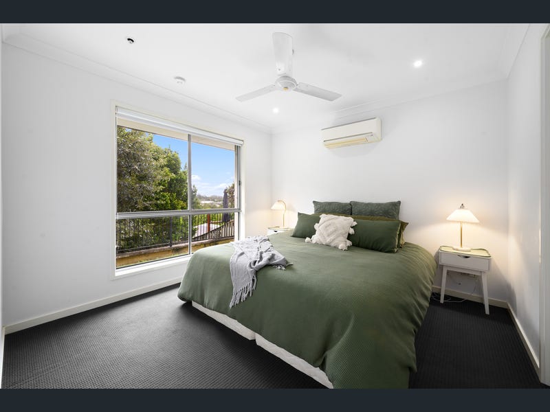 11 Greenvale Crescent, Maudsland