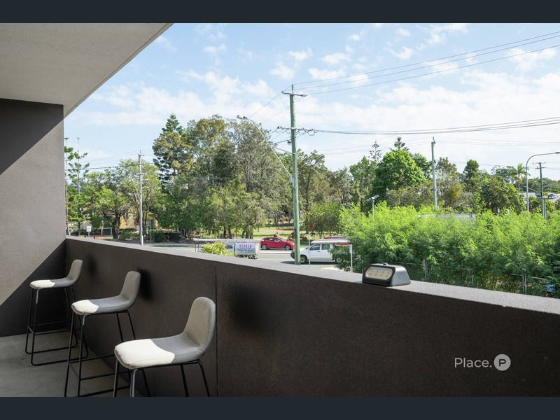 5/6 Whites Road, Petrie