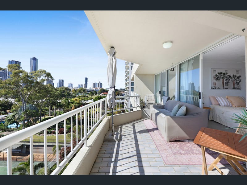 23/56 Hooker Boulevard, Mermaid Waters