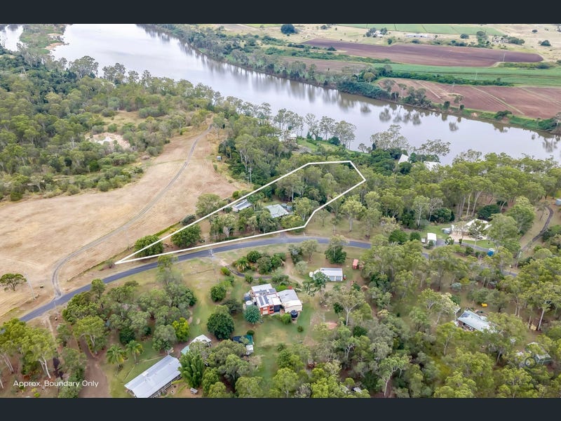 63 Woods Road, Sharon