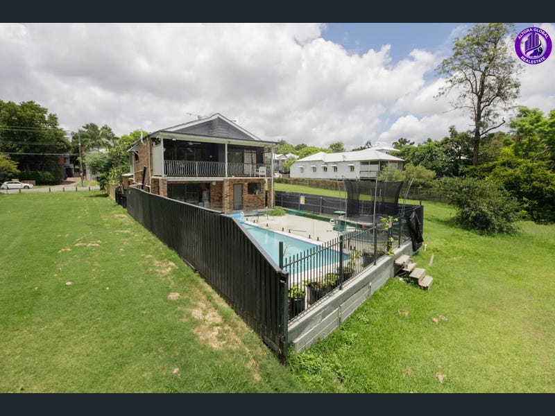 79 BUTTERFIELD STREET, Herston