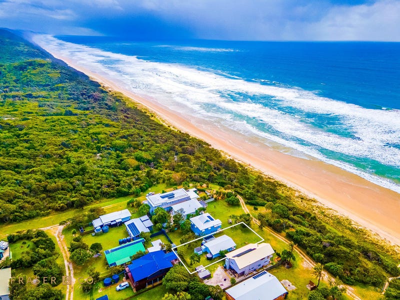 8 Esplanade, Noosa North Shore